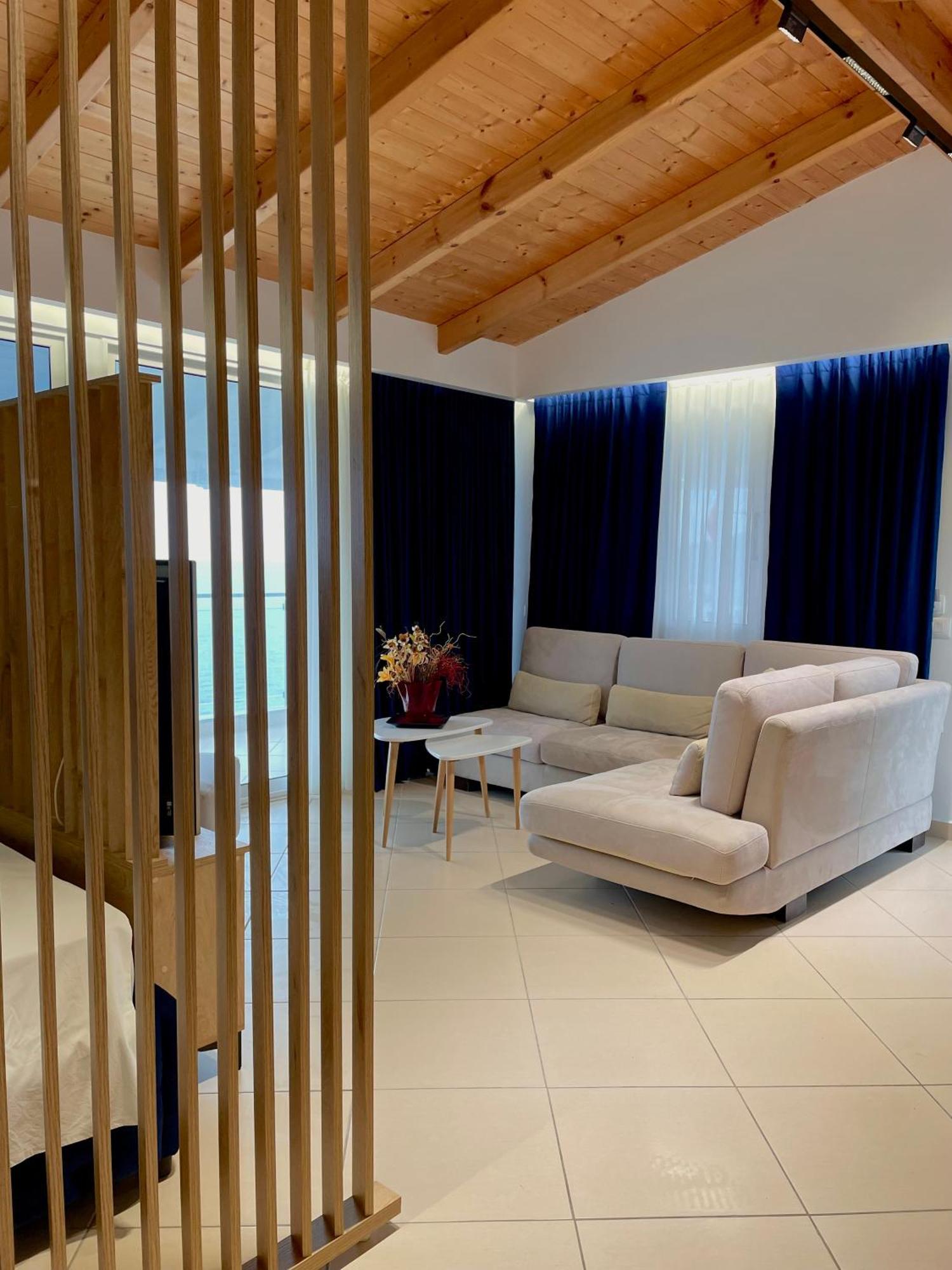 Hotel Qeparo Napolon Complex Zewnętrze zdjęcie